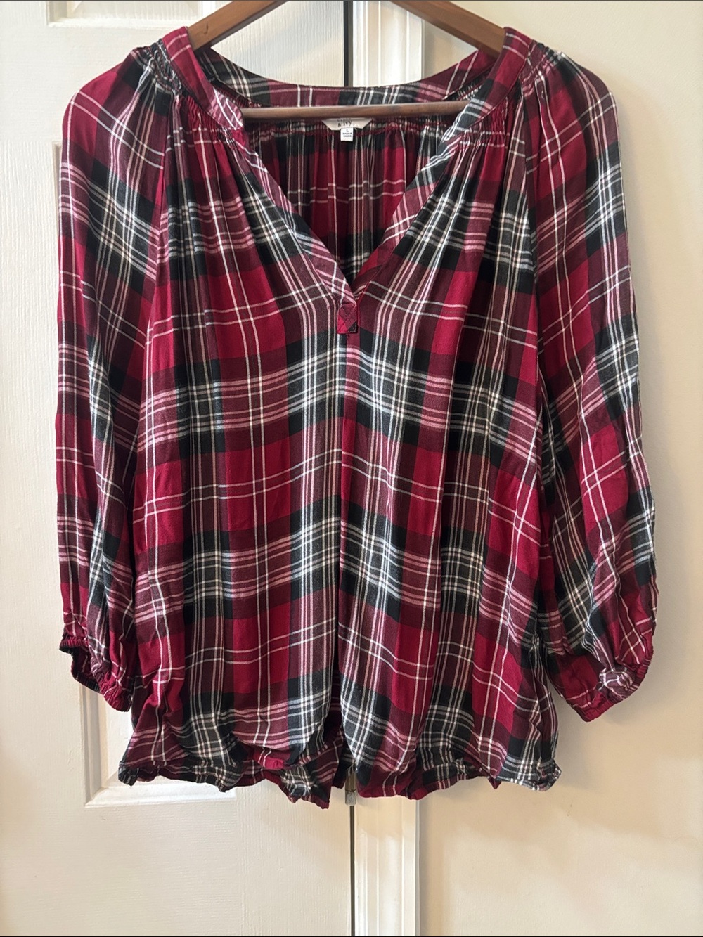 crown & ivy Red and Black Plaid Peasant Tunic